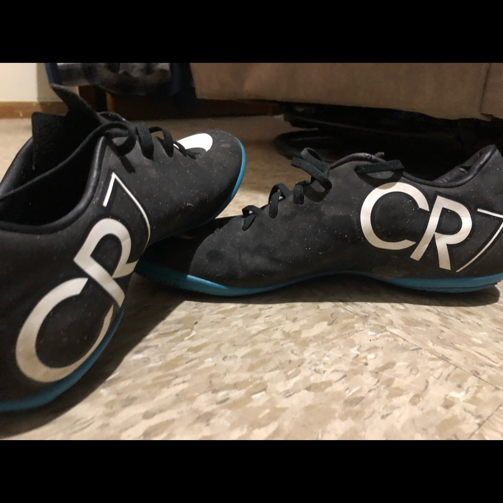 Nike CR7 mercurial indoor shoes